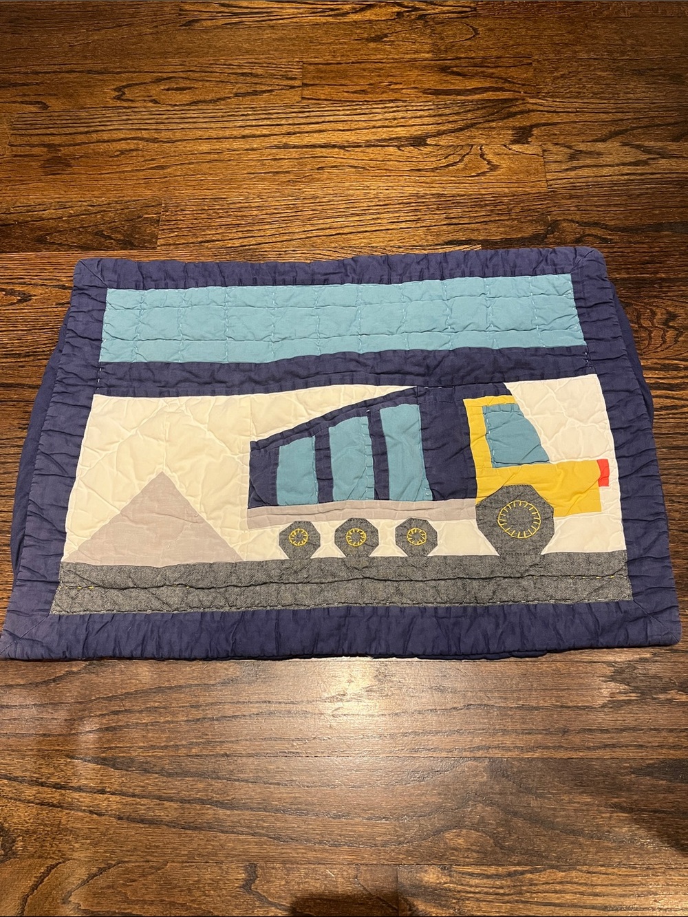 Pottery Barn Kids Jax Construction Quilt & Standard Pillow Sham. - Picture 2 of 5
